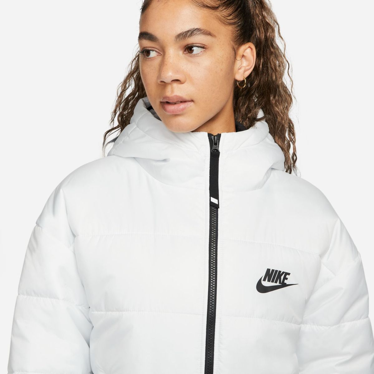 Nike Sportswear Therma-FIT Repel Women's Synthetic-Fill Hooded Jacket