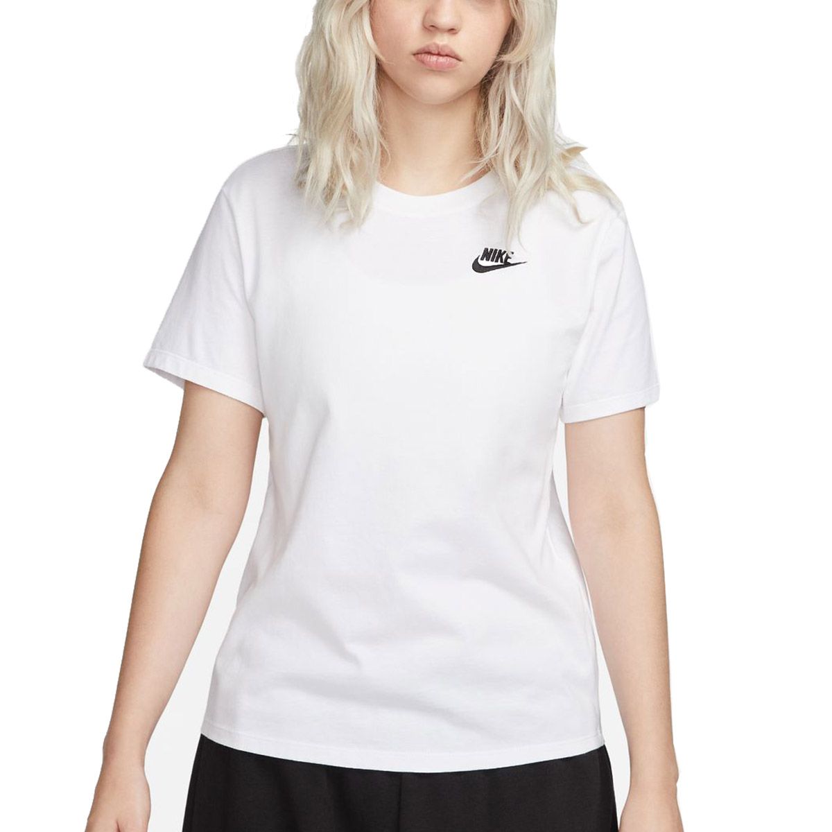 Nike Sportswear Club Essentials Women's T-Shirt DX7902-100