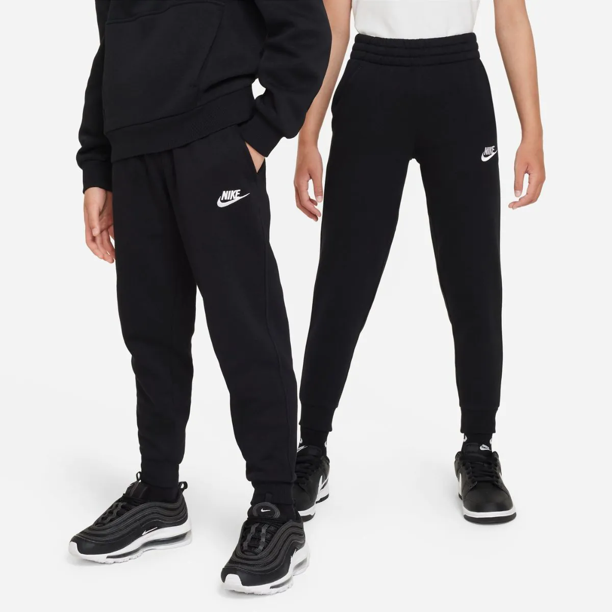 Nike Sportswear Club Fleece Big Kids\' Joggers FD3008-010