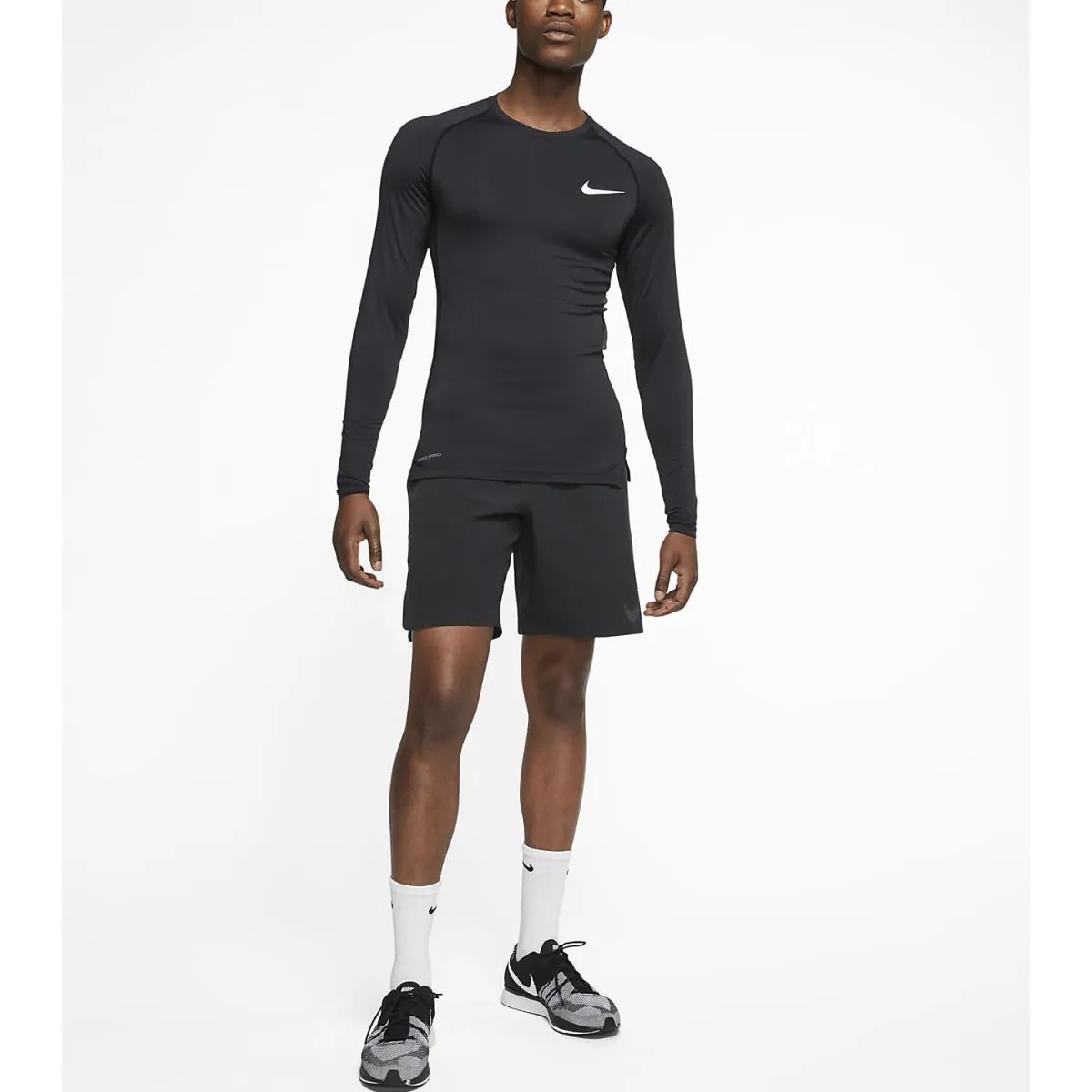 Nike Pro Men's Tight Fit Long-Sleeve Top BV5588-010