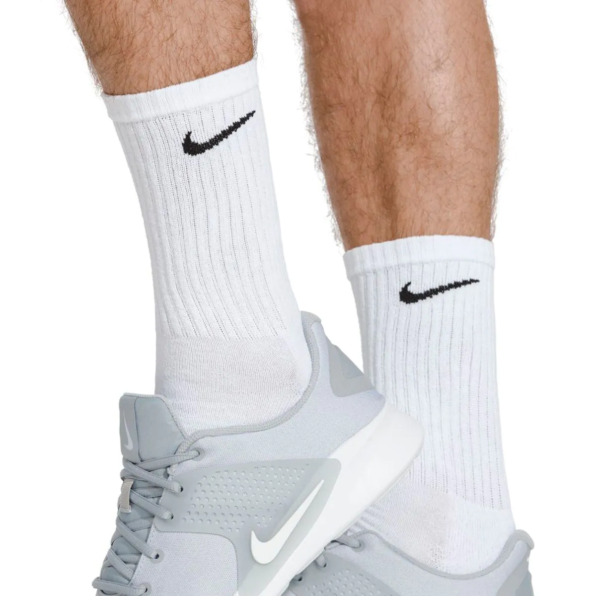 Nike Everyday Cushioned Training Crew Socks (6 Pairs) SX7666